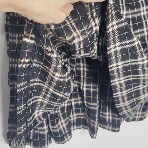 Ardene 2Pc Set Black White & Beige Two Pleated Plaid Mini Skirts Size XL - Picture 4 of 16